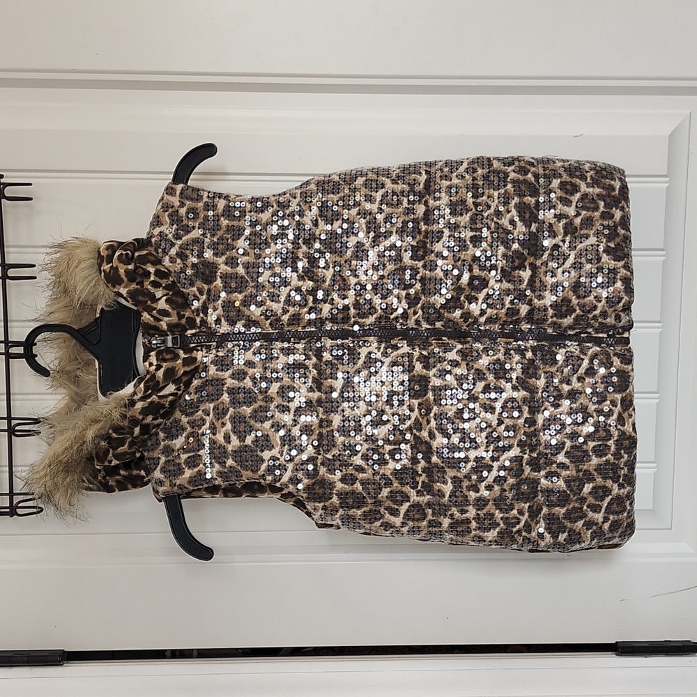 Kids sequins vest hoodie cheetah print.